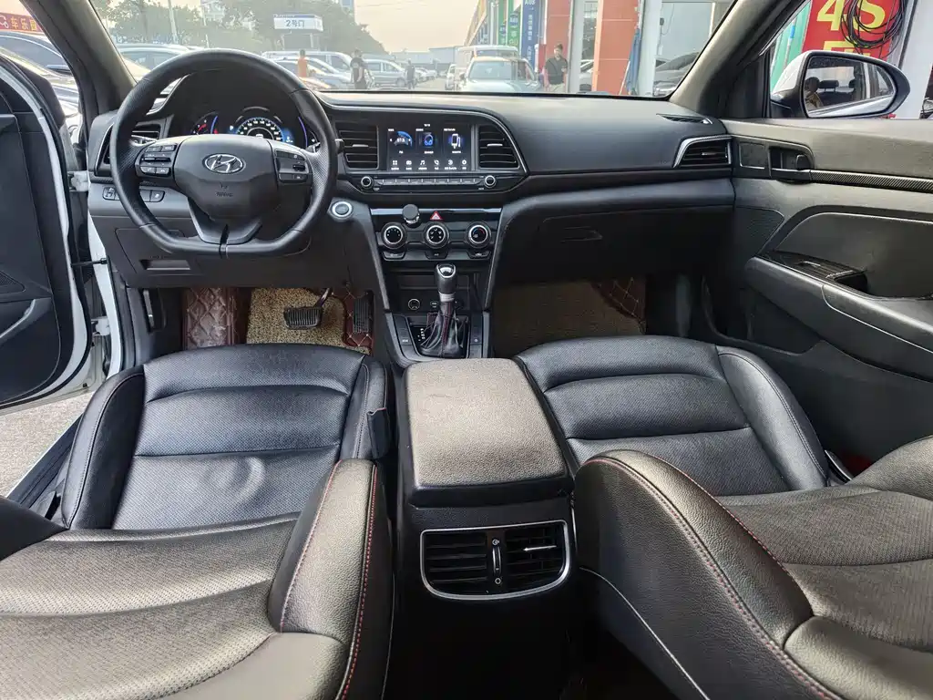 Elantra GT 2019 model 1.4T DCT Sport
