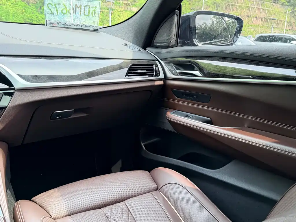 BMW 6 Series GT 2018 640i xDrive M Sport Package