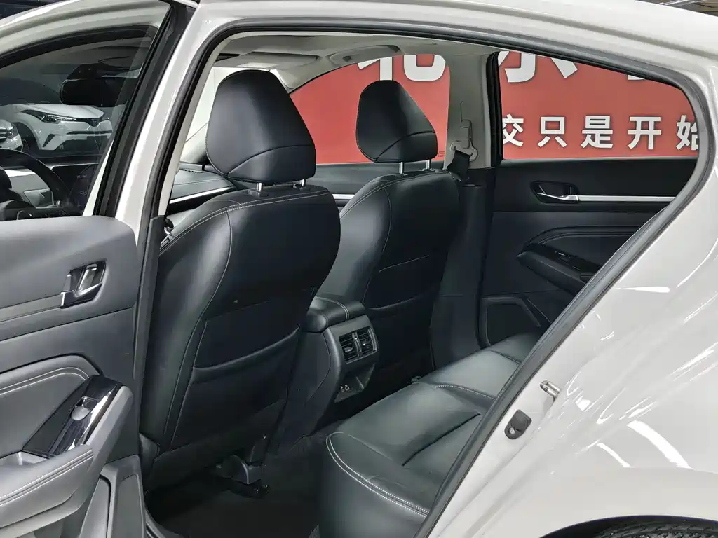 Nissan Altima 2020 2.0T XL Upper AD1 Intelligent Navigation Edition