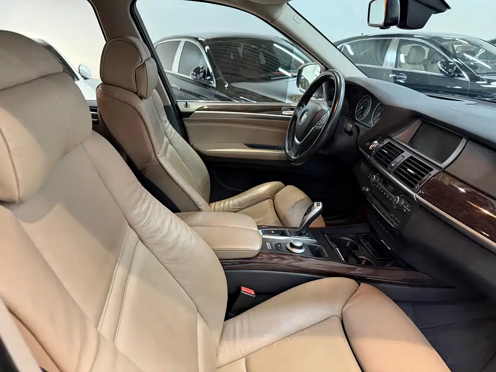BMW X5 (Import) 2008 xDrive48i Luxury