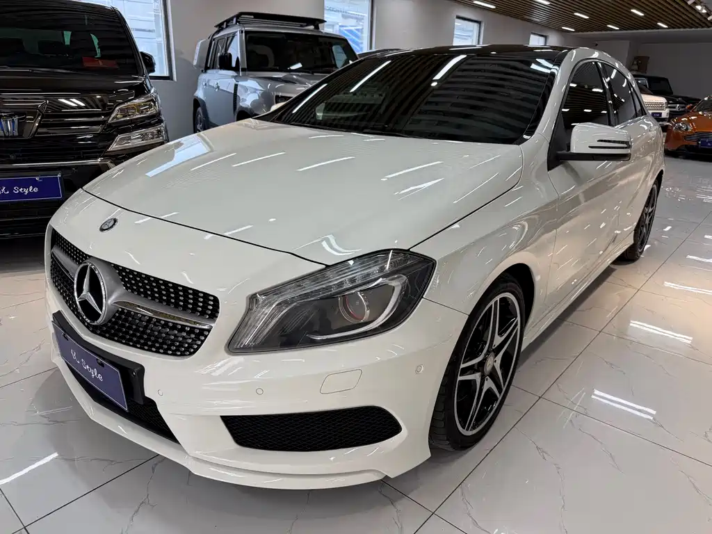 Mercedes-Benz A-Class (Import) 2016 A 260 Sport