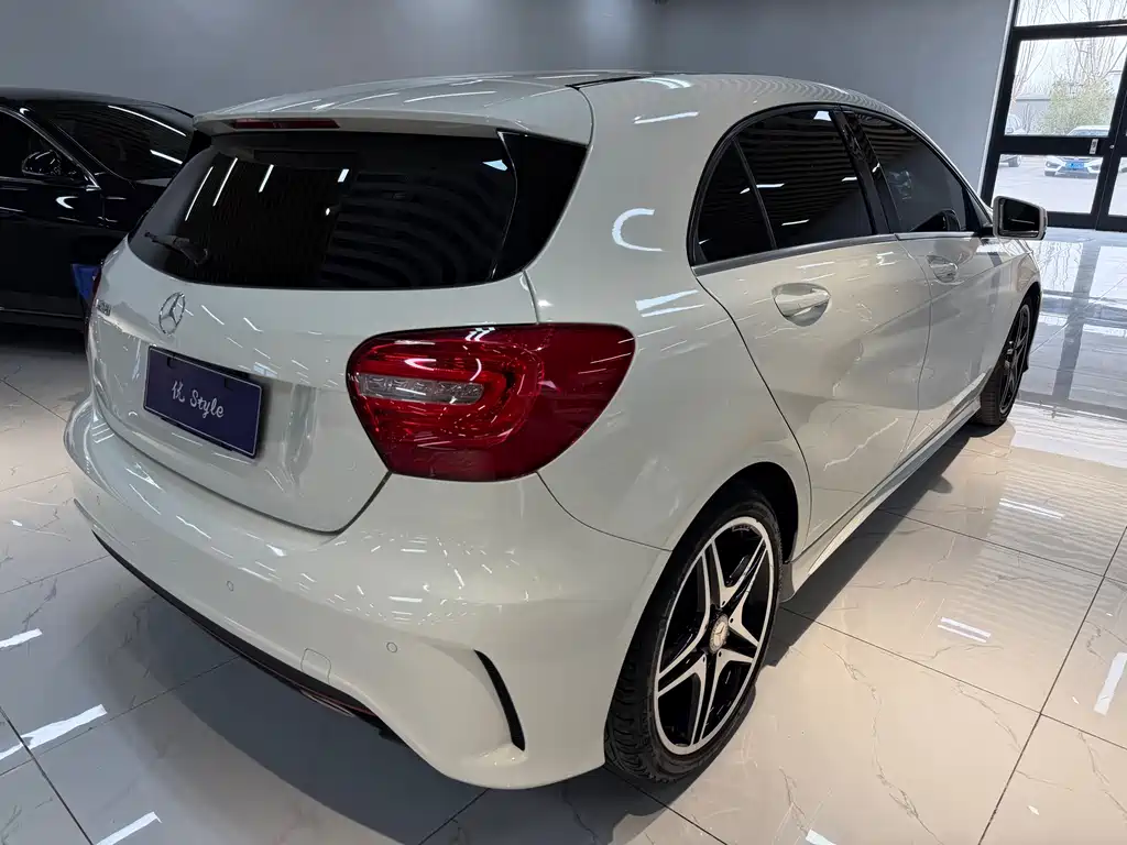 Mercedes-Benz A-Class (Import) 2016 A 260 Sport