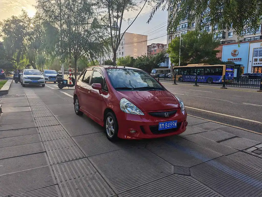 Fit 2007 1.5L CVT Comfort Edition