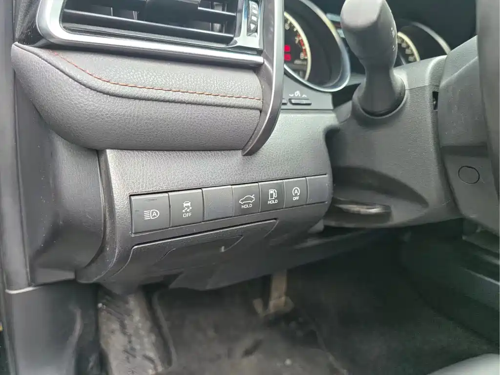 Camry 2023 2.0G Luxury Edition
