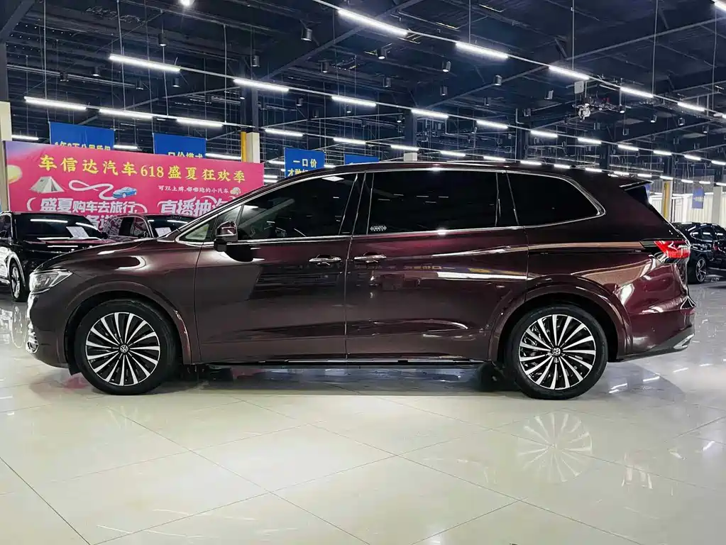 Viloran 2022 380TSI Prestige Edition
