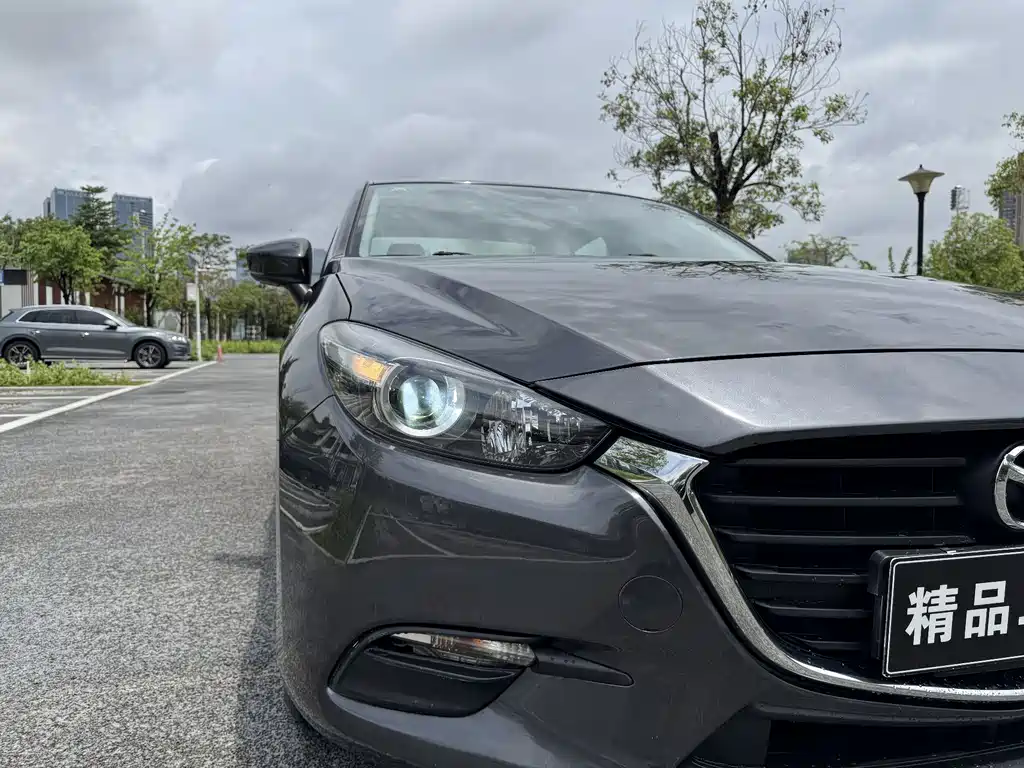 Mazda 3 Axela