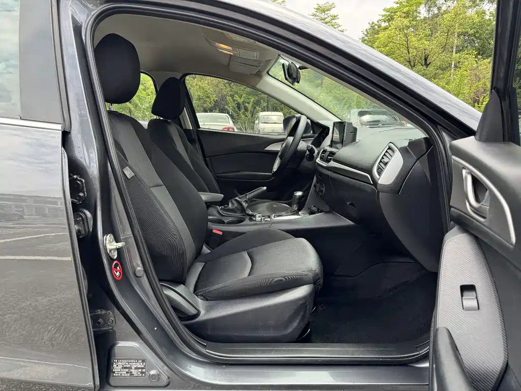 Mazda 3 Axela