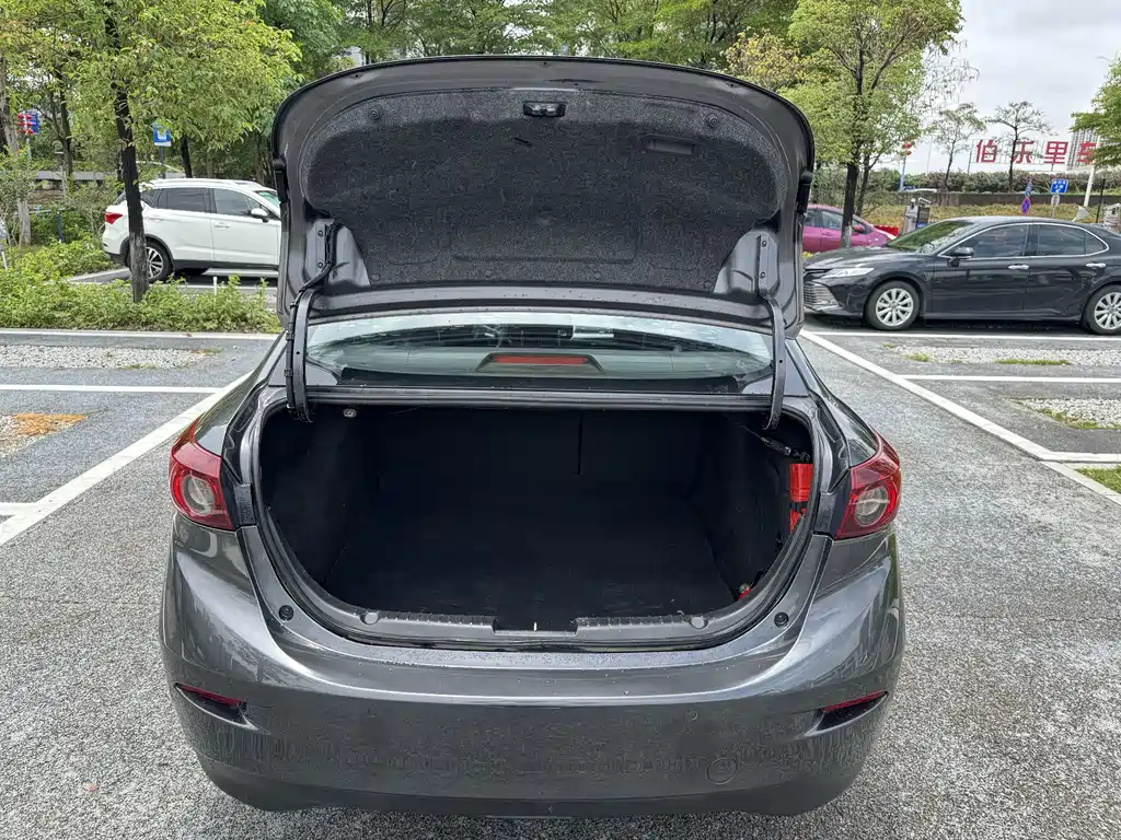 Mazda 3 Axela