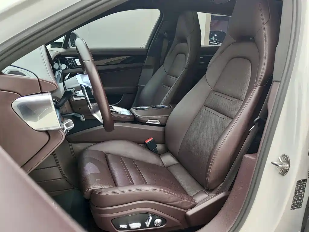 Porsche Panamera 4 Executive LWB 3.0T