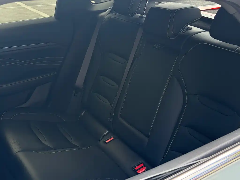 Geely Preface 2023 1.5TD Fuyao Edition