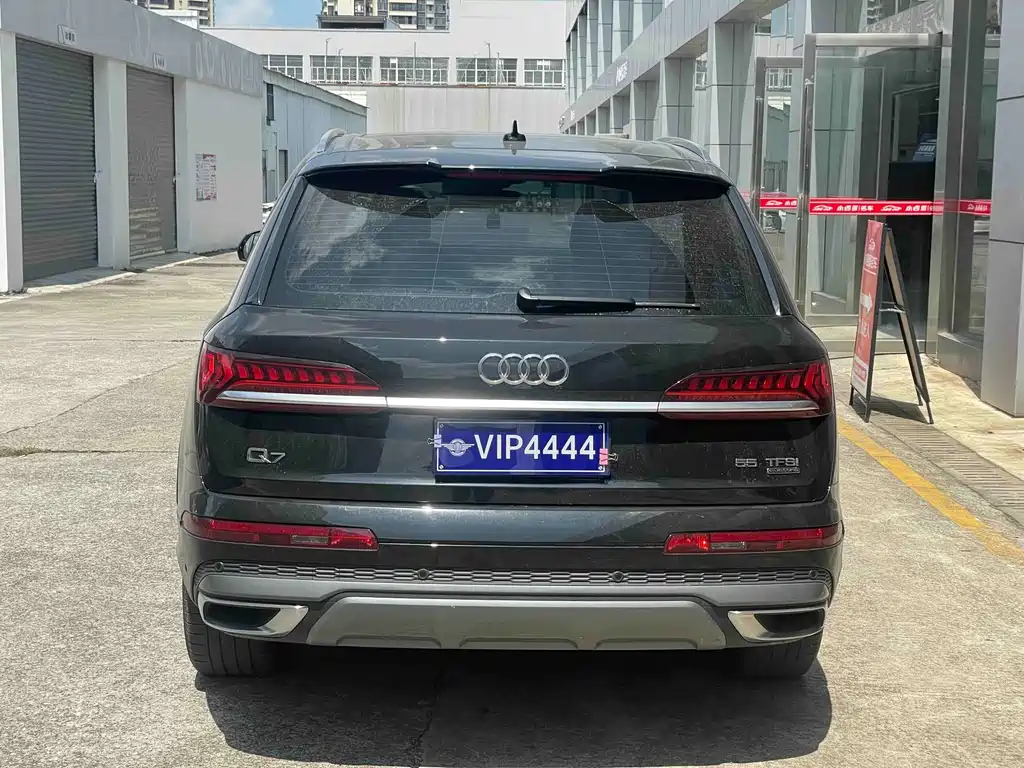 Audi Q7 2022 55 TFSI quattro S line