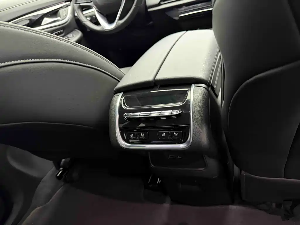 Buick Enclave 2022 652T AWD Premium Flagship 6-Seater