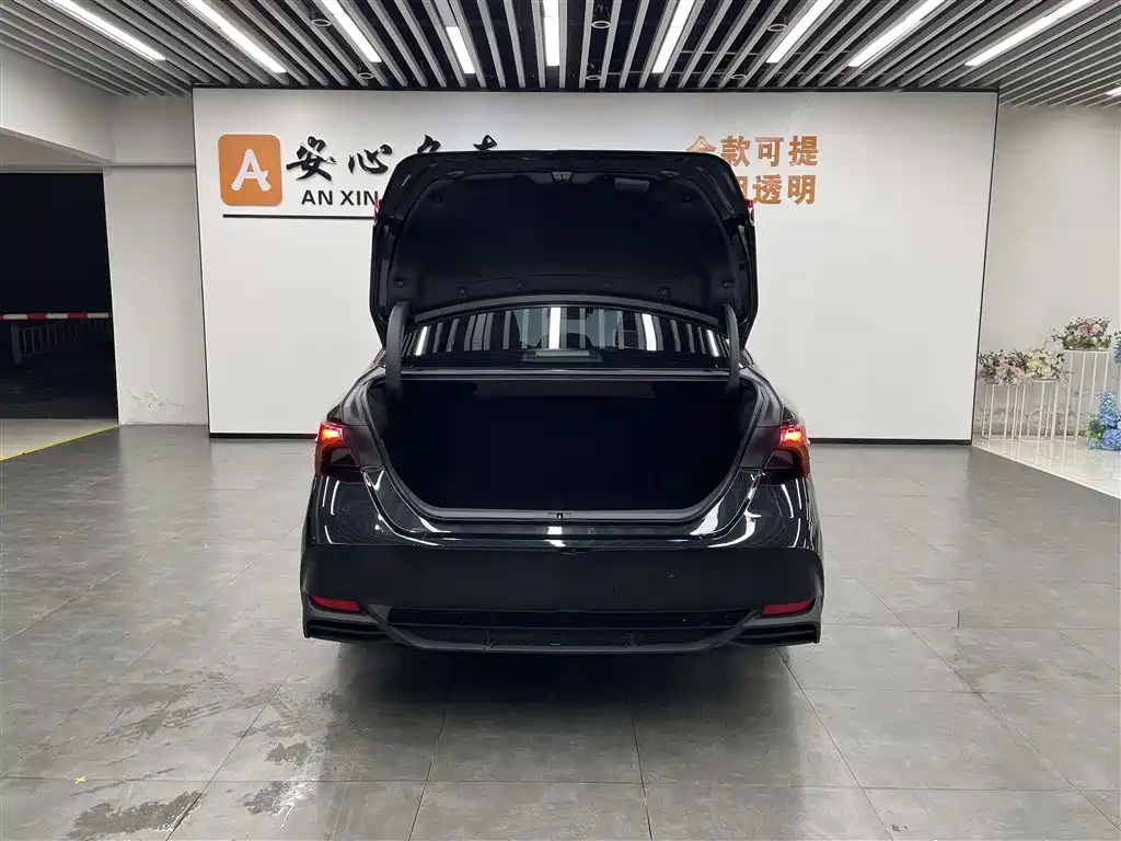 Toyota Avalon 2023 2.0L Base Edition