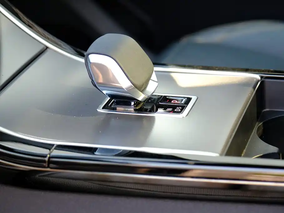Range Rover Velar 2025 Dynamic SE