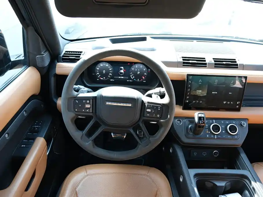 Land Rover Defender 2024 110 5.0T V8