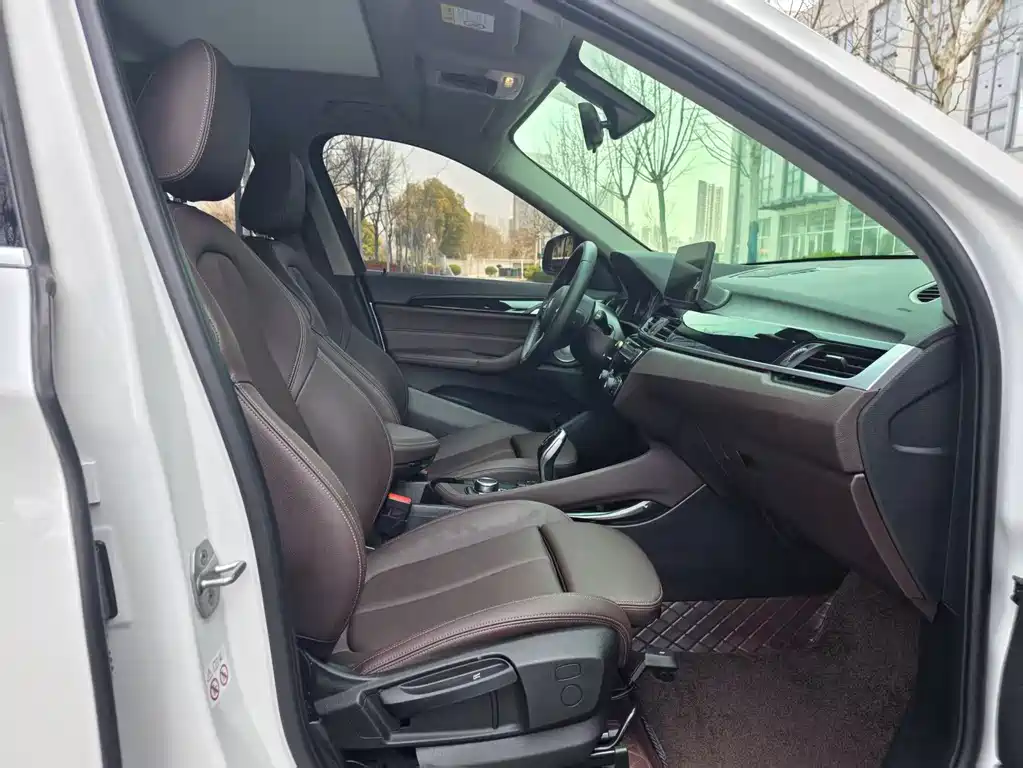 BMW X1 2021 sDrive20Li Luxury Edition