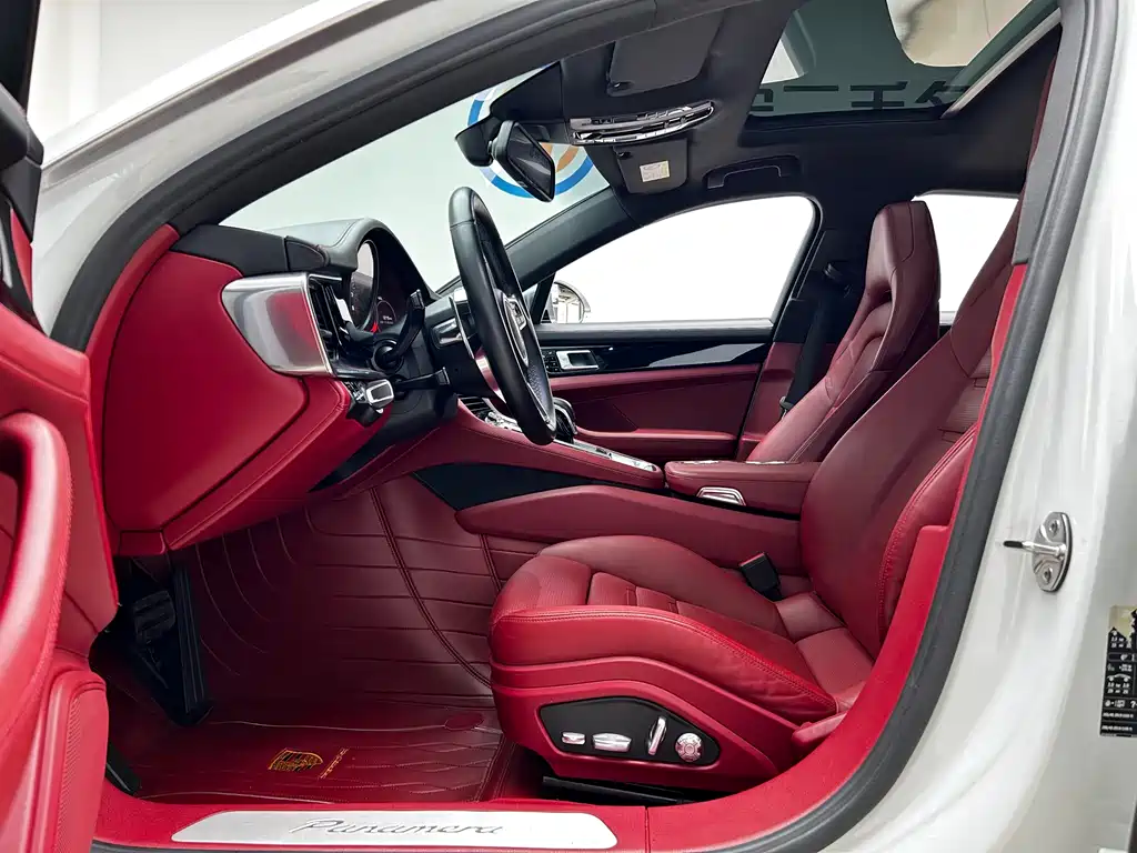 2017 Porsche Panamera 3.0T