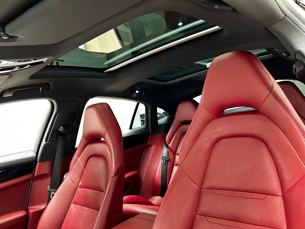 2017 Porsche Panamera 3.0T