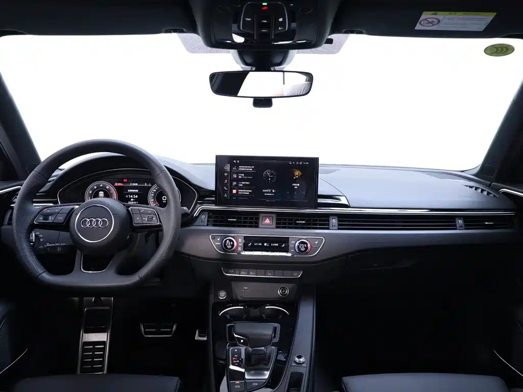 Audi A4L 2024 40 TFSI Luxury Dynamic Star Night Edition