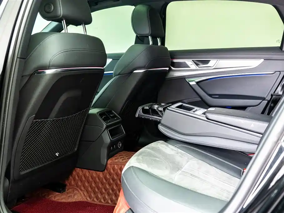 Audi A6L 2023 40 TFSI Luxury Dynamic