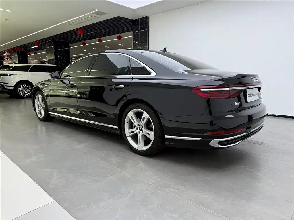 Audi A8L 50 TFSI quattro