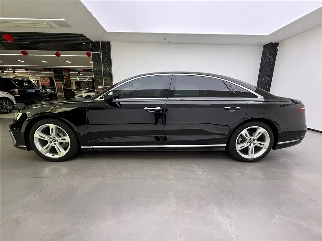 Audi A8L 50 TFSI quattro