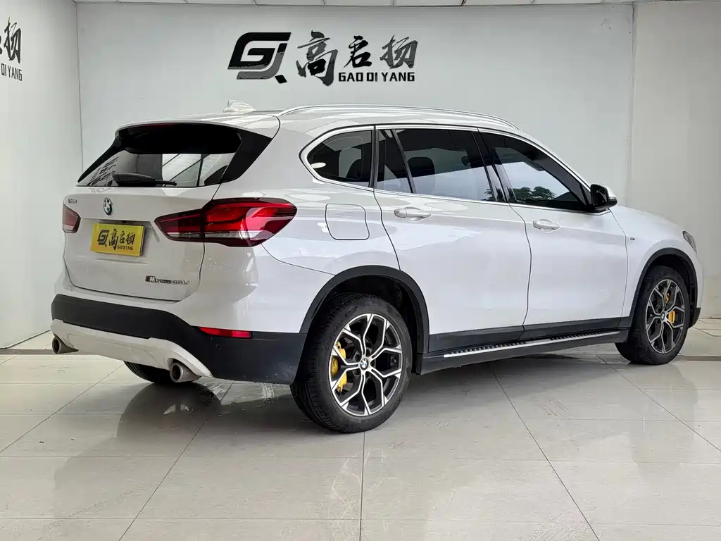 BMW X1 2022 sDrive25Li Leading Edition