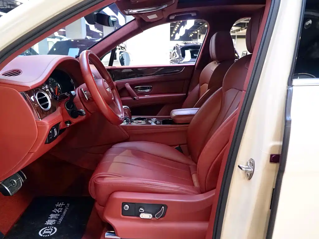 Bentley Bentayga 2017 6.0T Standard Edition