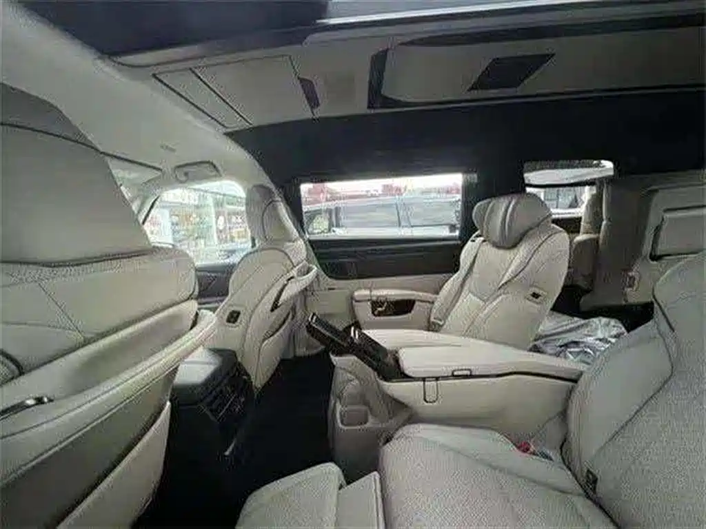 Toyota Alphard 2024 Hybrid 2.5L Premium Edition
