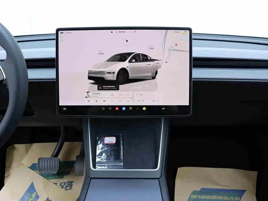 Model Y 2025 Rear-Wheel Drive
