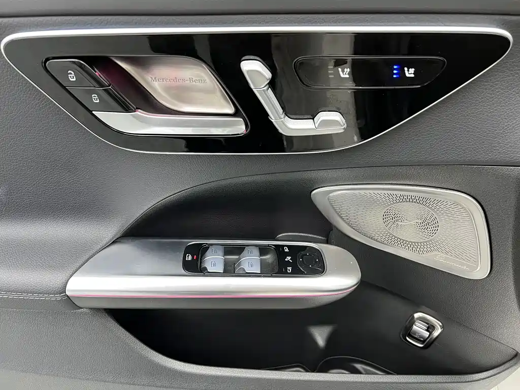 Mercedes-Benz C-Class 2025 C 260 L Sport
