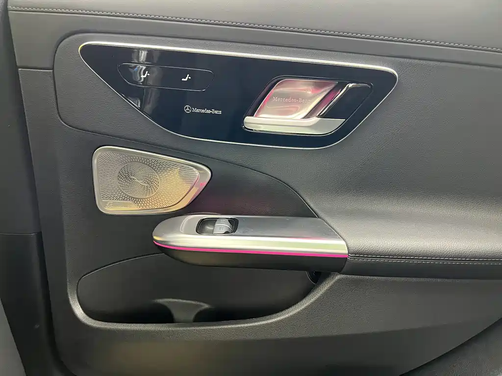 Mercedes-Benz C-Class 2025 C 260 L Sport