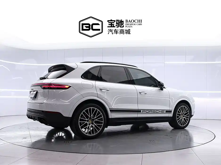 Porsche Cayenne 2023 Platinum Edition