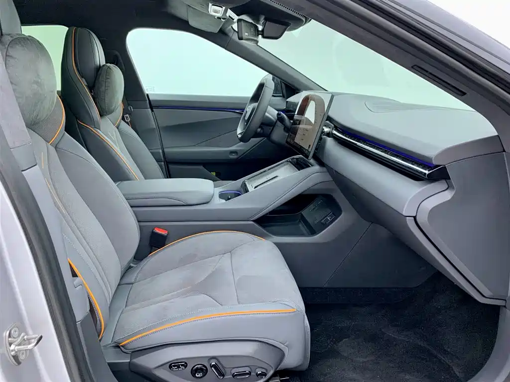 XPeng P7 2025 750 AWD Ultra