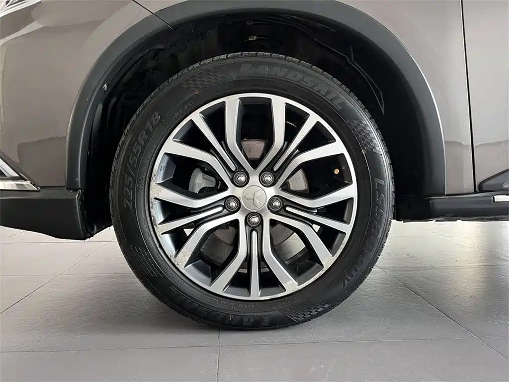 Mitsubishi Outlander 2016 2.4L 4WD Luxury Edition 7-Seater