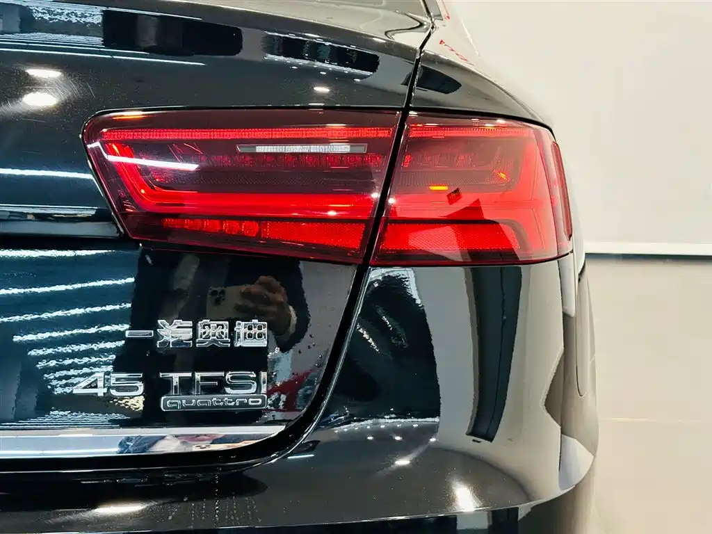 Audi A6L 2018 30th Anniversary Edition 45 TFSI quattro Sport