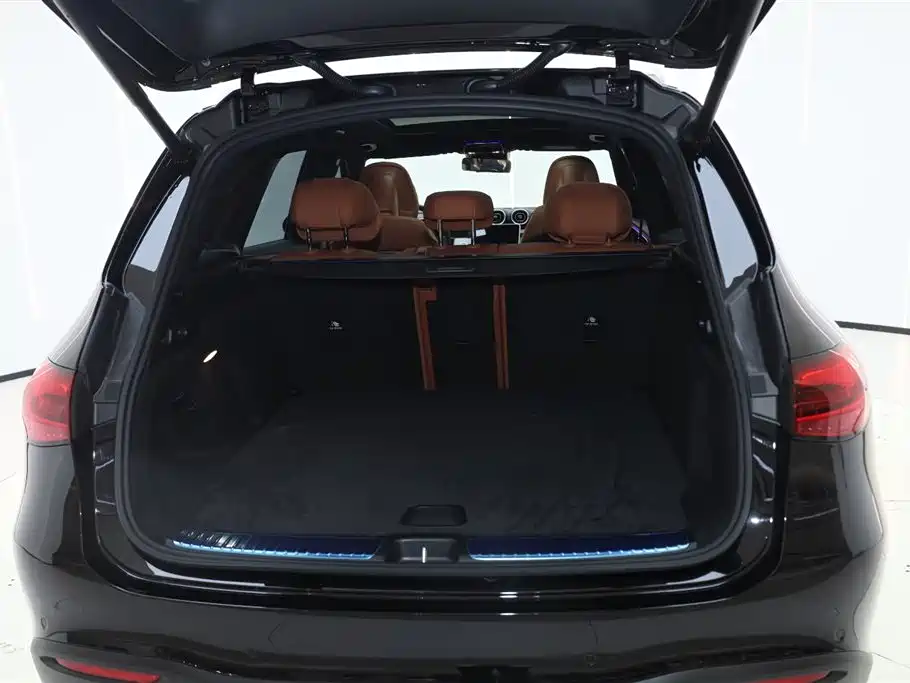 Mercedes-Benz GLC 260 L 4MATIC Dynamic Edition 2025