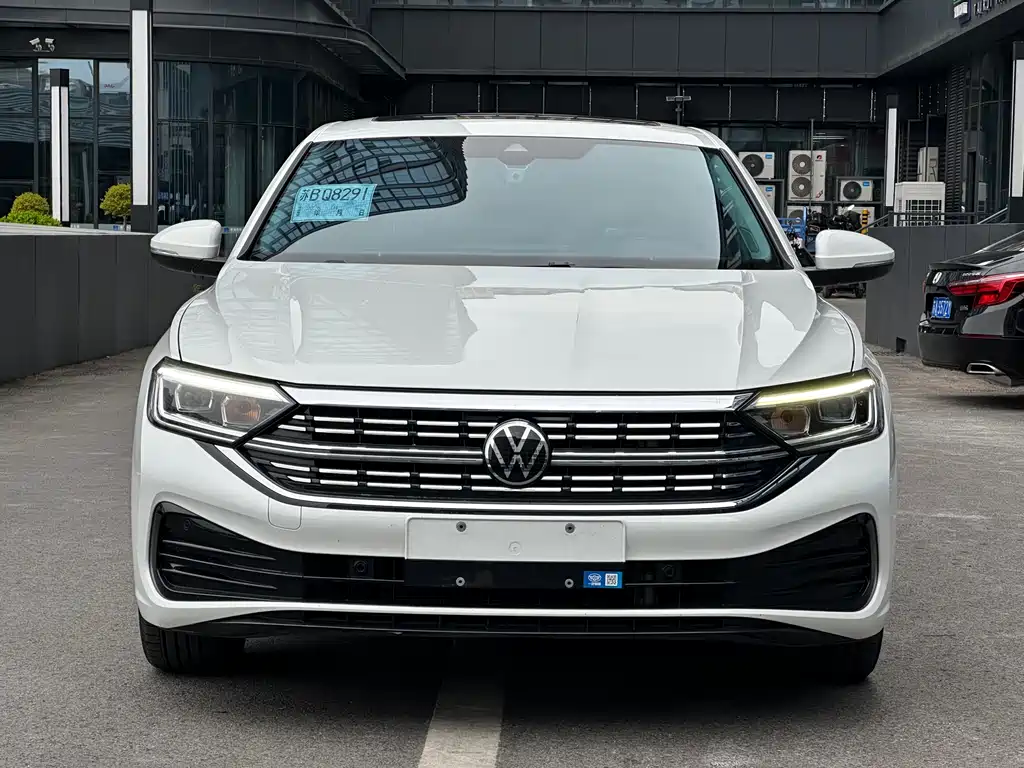 Volkswagen Sagitar 2024 300TSI DSG Beyond Edition