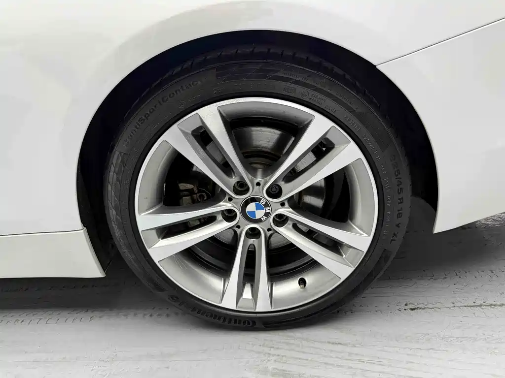 BMW 4 Series 440i Design Line