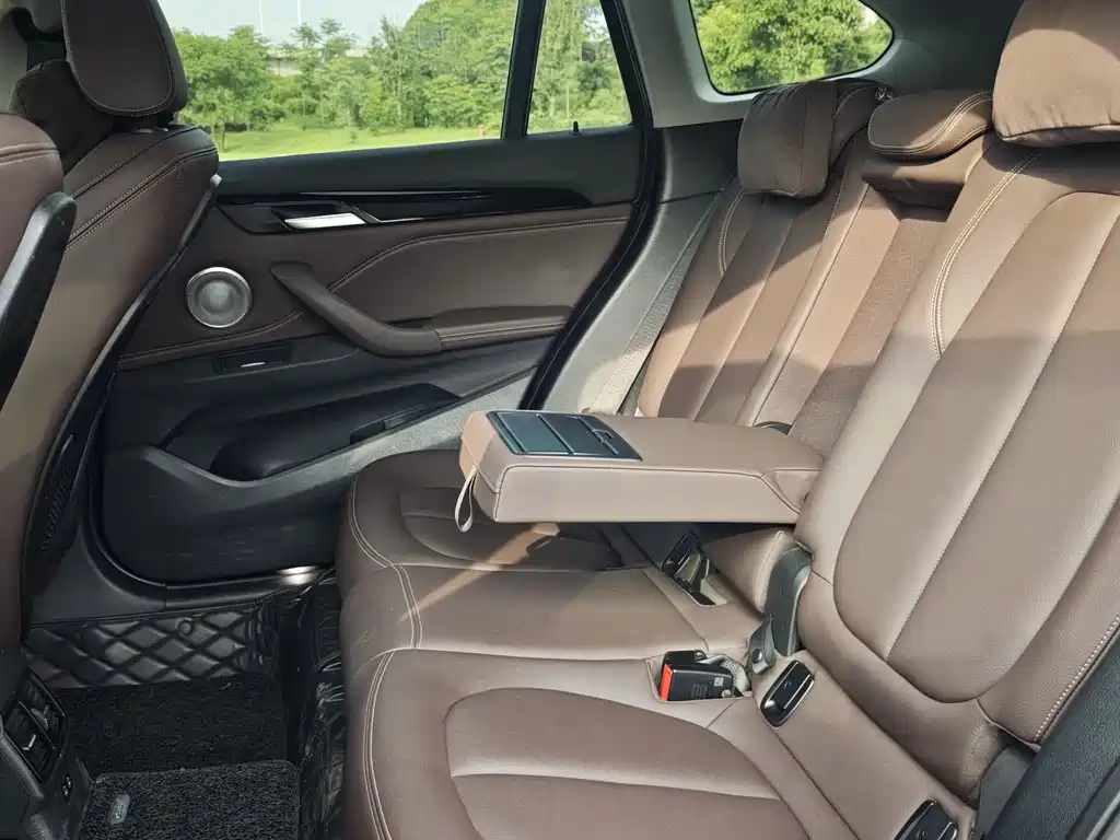 BMW X1 2022 sDrive25Li Leading Edition