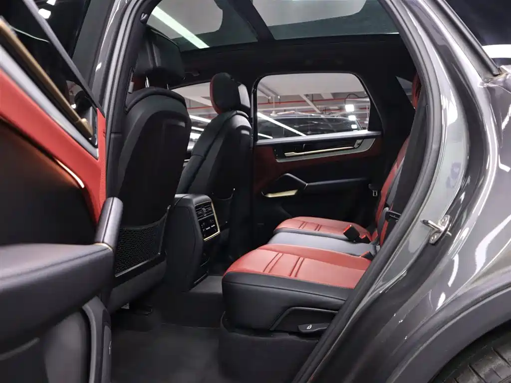 Porsche Cayenne 2024 3.0T