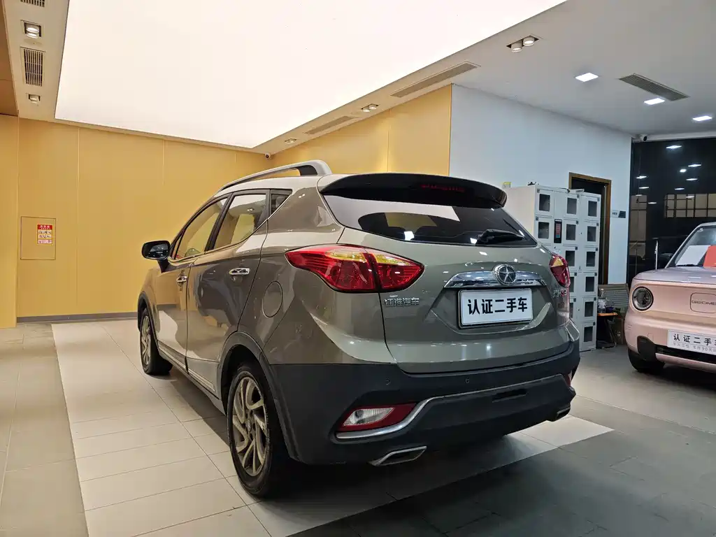 JAC Refine S3 2016 1.5L CVT Luxury Intelligent Edition