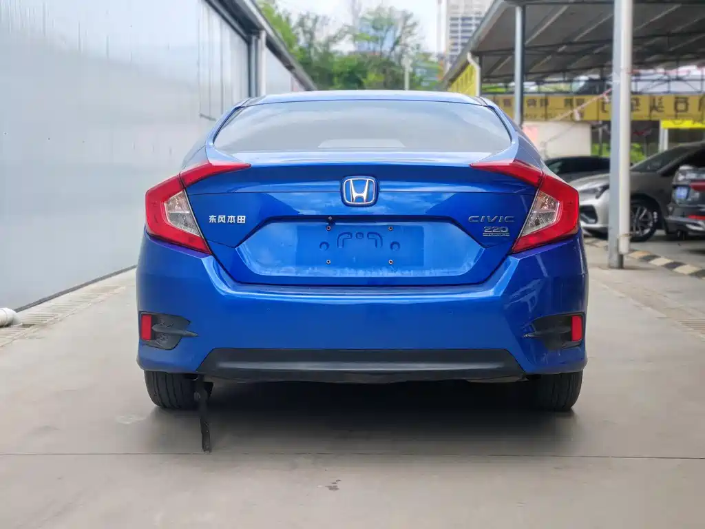 Honda Civic 2016 220TURBO CVT Prestige Edition
