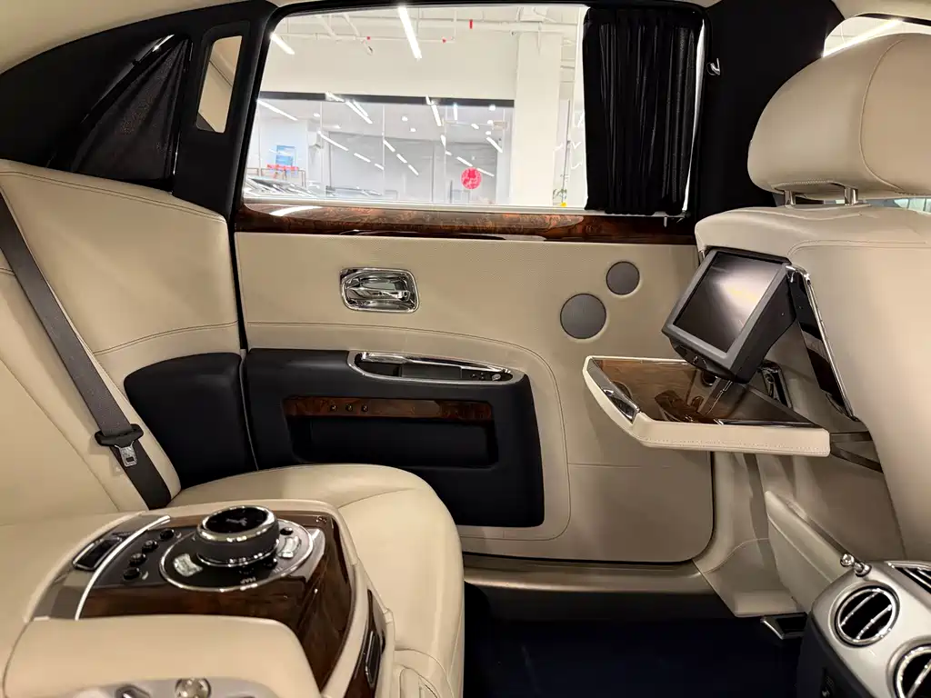 Rolls-Royce Ghost 2015 Series II Extended