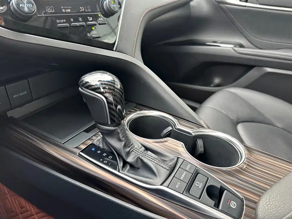 Camry 2019 2.5G Luxury Edition China VI