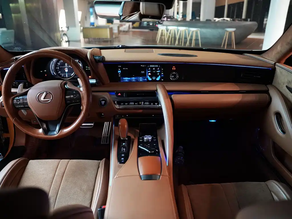 Lexus LC 500h Sport (2018)
