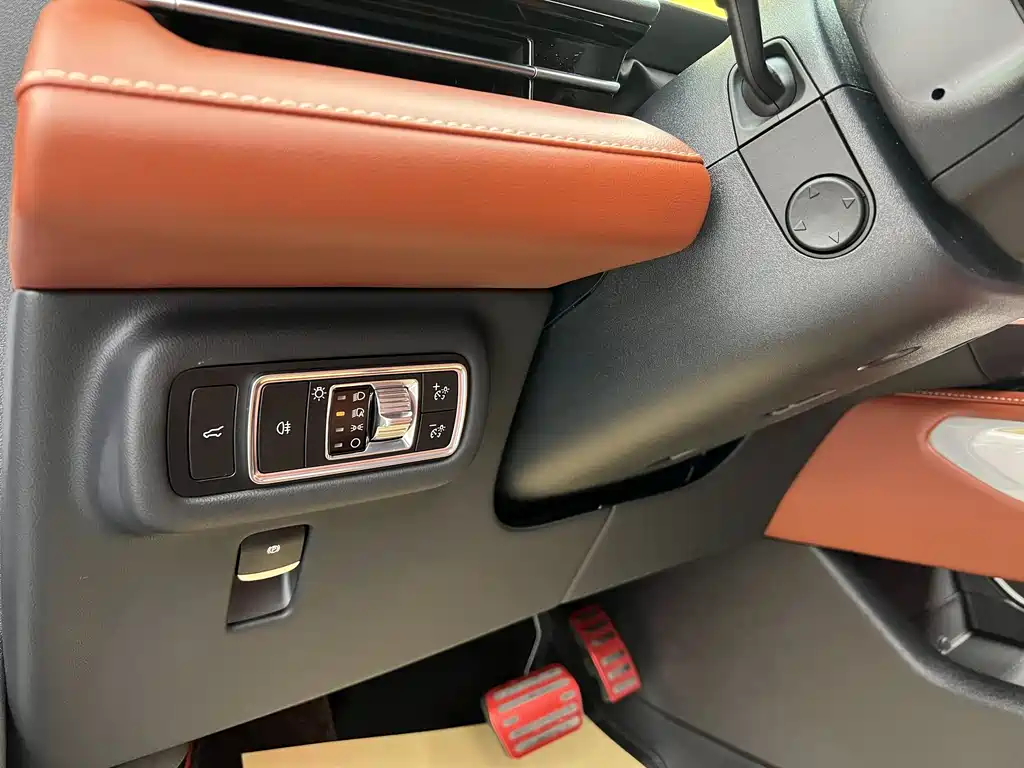 Lincoln Nautilus 2025 2.0T AWD Zunjing Edition