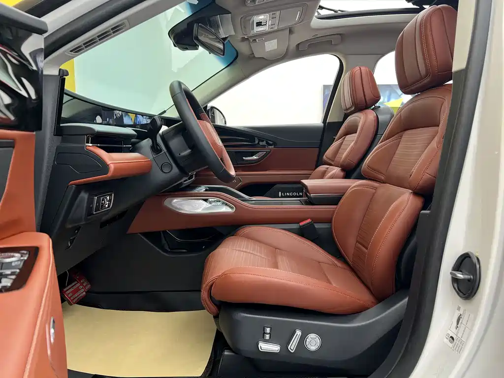 Lincoln Nautilus 2025 2.0T AWD Zunjing Edition