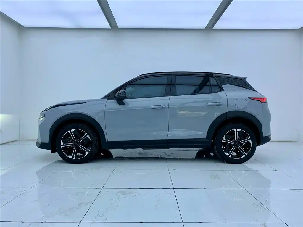 Lynk & Co 06 EM-P 2023 EM-P 126 Long Range Halo