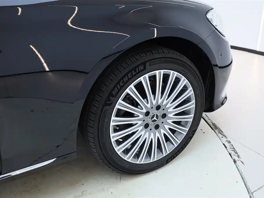 Mercedes-Benz E-Class 2022 Facelift III E 300 L Fashion Edition